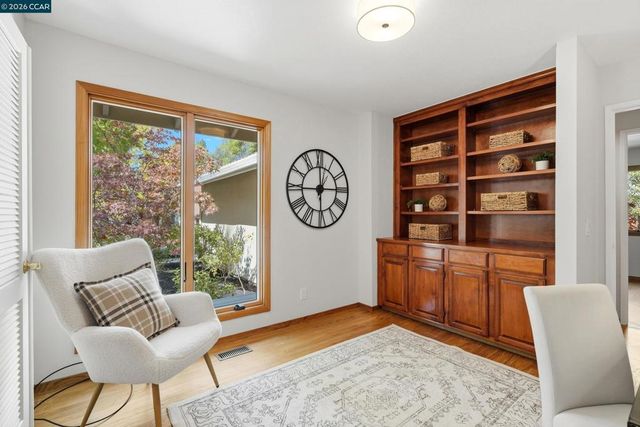 5685 White Mountain Ct, Martinez, CA 94553
