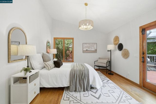 5685 White Mountain Ct, Martinez, CA 94553