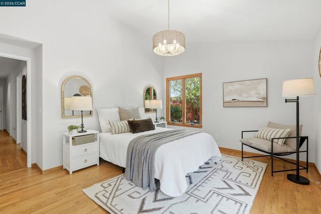 5685 White Mountain Ct, Martinez, CA 94553