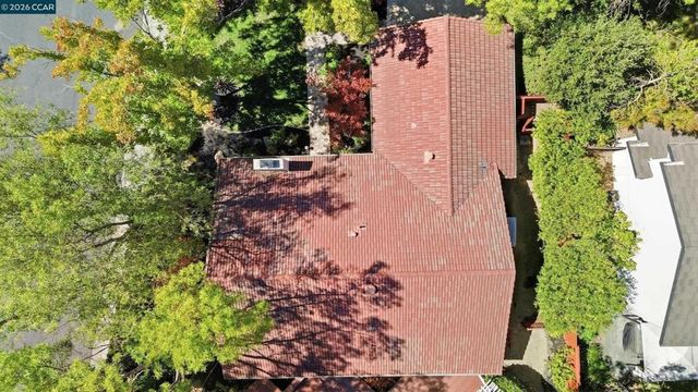 5685 White Mountain Ct, Martinez, CA 94553