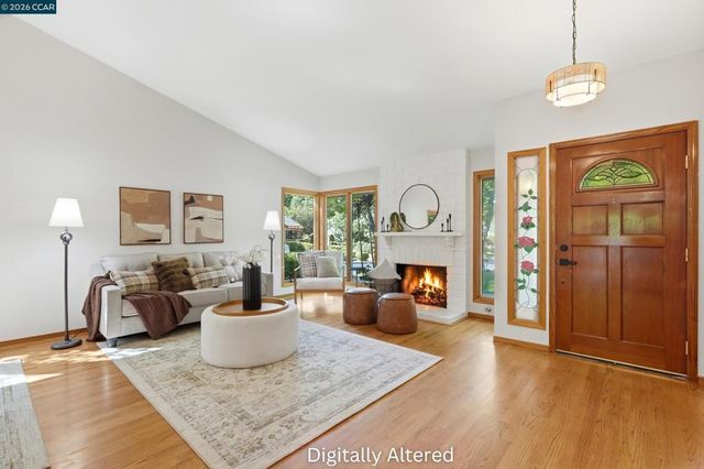 5685 White Mountain Ct, Martinez, CA 94553