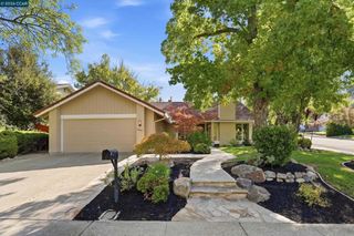 5685 White Mountain Ct, Martinez, CA 94553