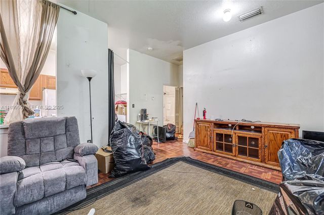 6960 NW 4th Avenue 3, Miami, FL 33150