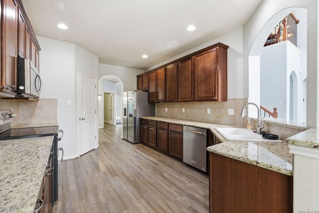 217 dove, Cibolo, TX 78108