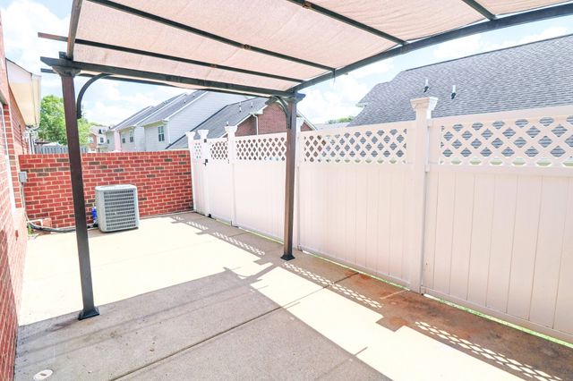 401 Villa Cir, Lebanon, TN 37090