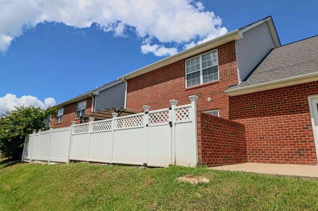 401 Villa Cir, Lebanon, TN 37090