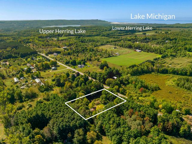 2683 Forrester Road, Frankfort, MI 49635