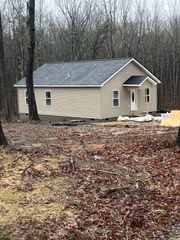 206 Central St, Tracy City, TN 37387