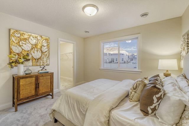 17679 Empire Trail, Lakeville, MN 55044