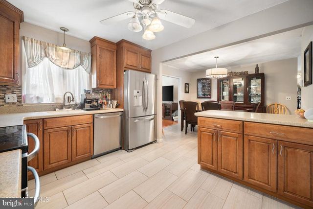 371 CONSTITUTION DR, Forked River, NJ 08731