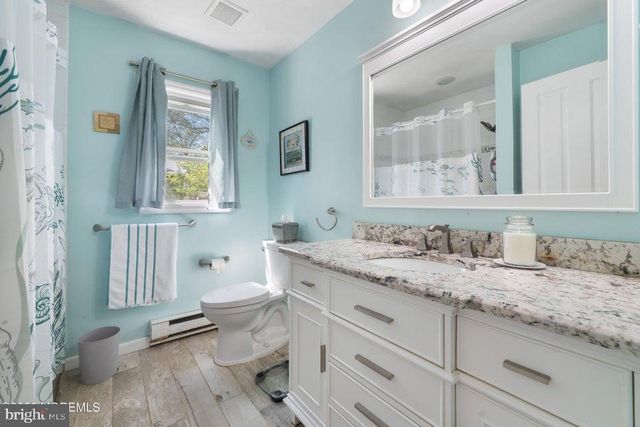 371 CONSTITUTION DR, Forked River, NJ 08731