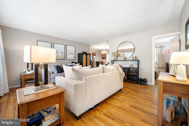 371 CONSTITUTION DR, Forked River, NJ 08731