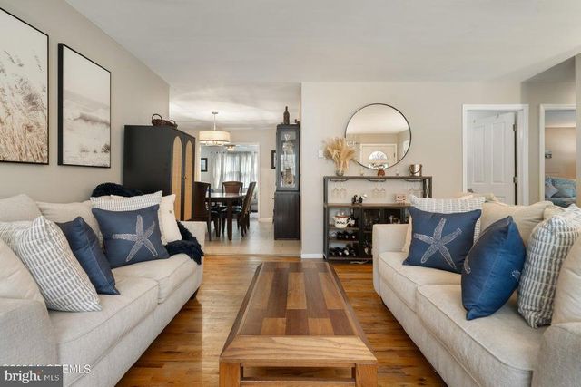 371 CONSTITUTION DR, Forked River, NJ 08731