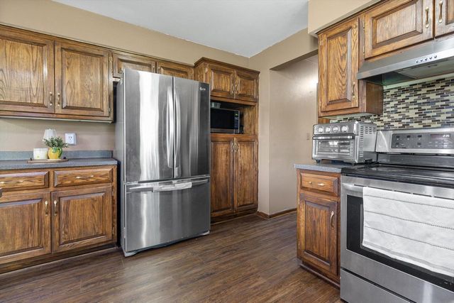 629 Two Rivers DRIVE, Mukwonago, WI 53149