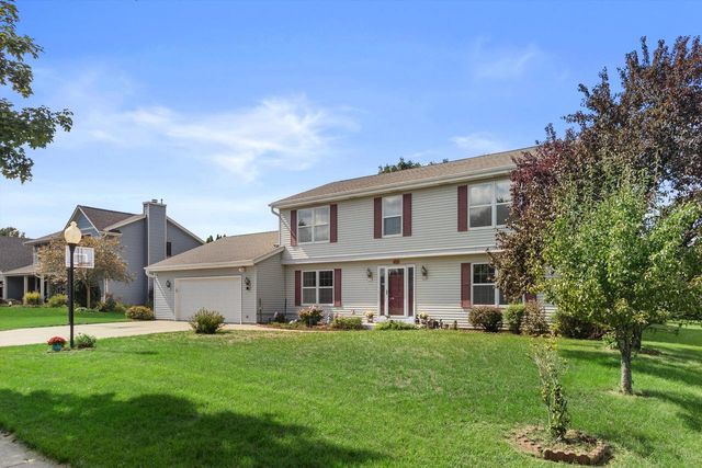 629 Two Rivers DRIVE, Mukwonago, WI 53149
