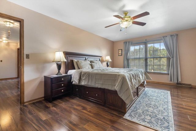 629 Two Rivers DRIVE, Mukwonago, WI 53149
