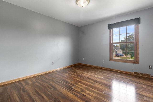 629 Two Rivers DRIVE, Mukwonago, WI 53149