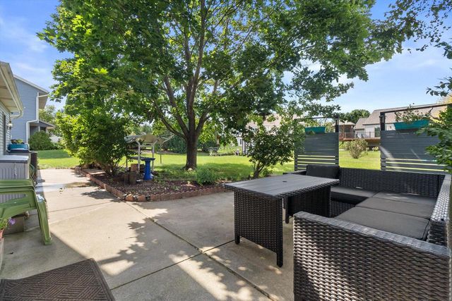 629 Two Rivers DRIVE, Mukwonago, WI 53149