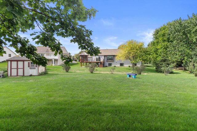 629 Two Rivers DRIVE, Mukwonago, WI 53149