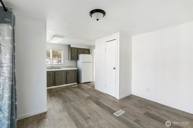 225 Ho Hum Lane, Aberdeen, WA 98520