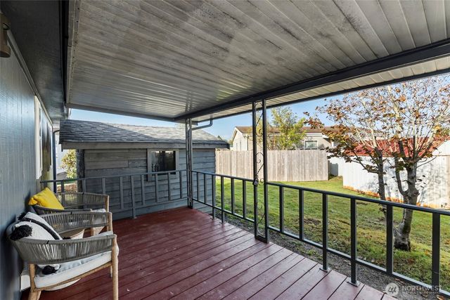 225 Ho Hum Lane, Aberdeen, WA 98520