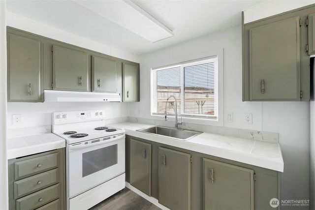 225 Ho Hum Lane, Aberdeen, WA 98520