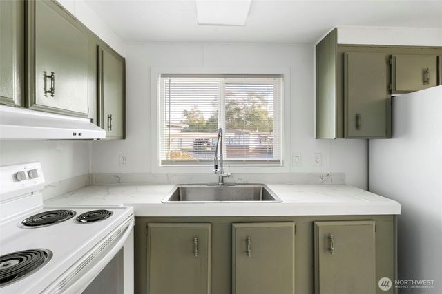 225 Ho Hum Lane, Aberdeen, WA 98520