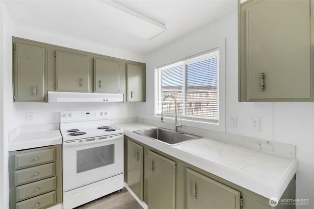 225 Ho Hum Lane, Aberdeen, WA 98520