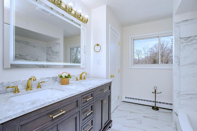 1528 TREDER AVENUE, Stevens Point, WI 54482