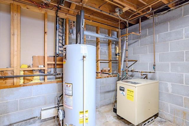 1528 TREDER AVENUE, Stevens Point, WI 54482