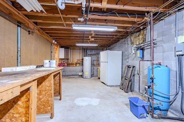 1528 TREDER AVENUE, Stevens Point, WI 54482