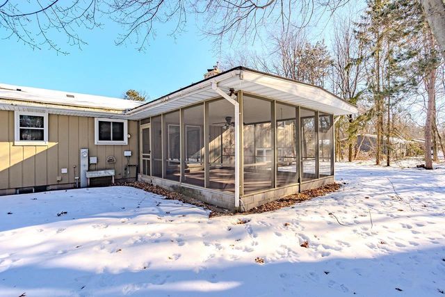 1528 TREDER AVENUE, Stevens Point, WI 54482