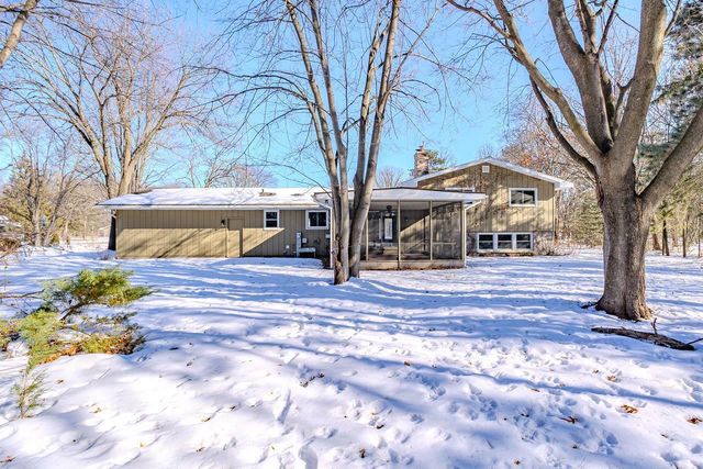 1528 TREDER AVENUE, Stevens Point, WI 54482