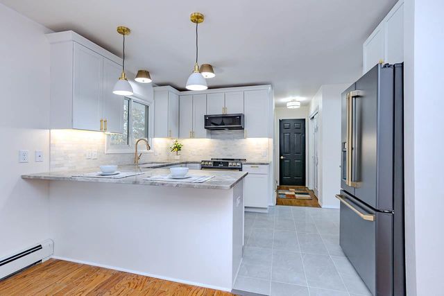 1528 TREDER AVENUE, Stevens Point, WI 54482