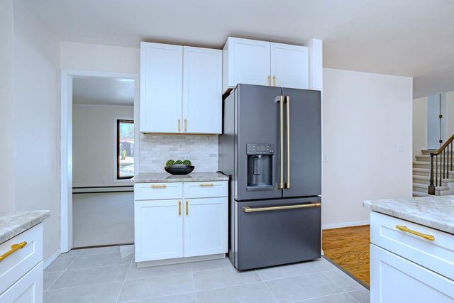 1528 TREDER AVENUE, Stevens Point, WI 54482