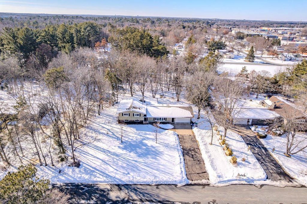 1528 TREDER AVENUE, Stevens Point, WI 54482