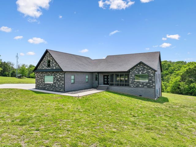 2064 Roberts Rd, Watertown, TN 37184