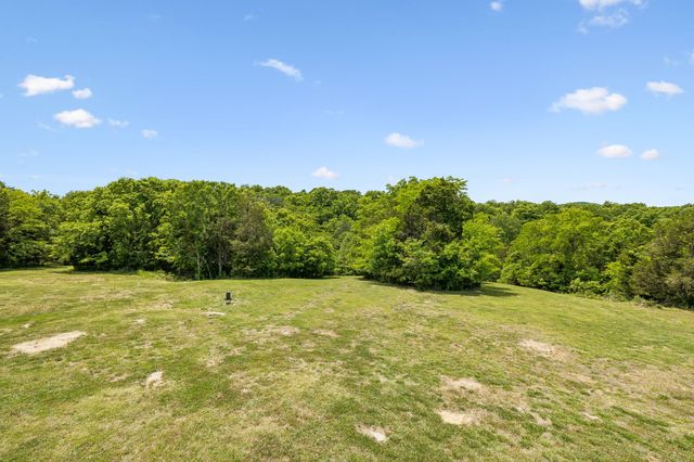 2064 Roberts Rd, Watertown, TN 37184
