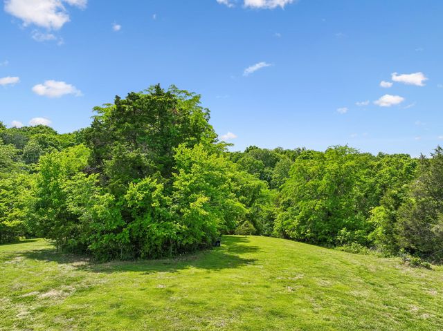 2064 Roberts Rd, Watertown, TN 37184