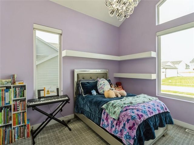 1809 Serenity Circle, Norwalk, IA 50211