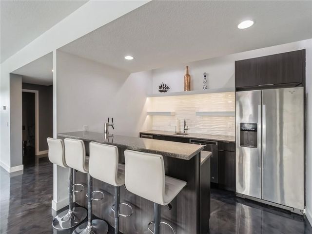 1809 Serenity Circle, Norwalk, IA 50211