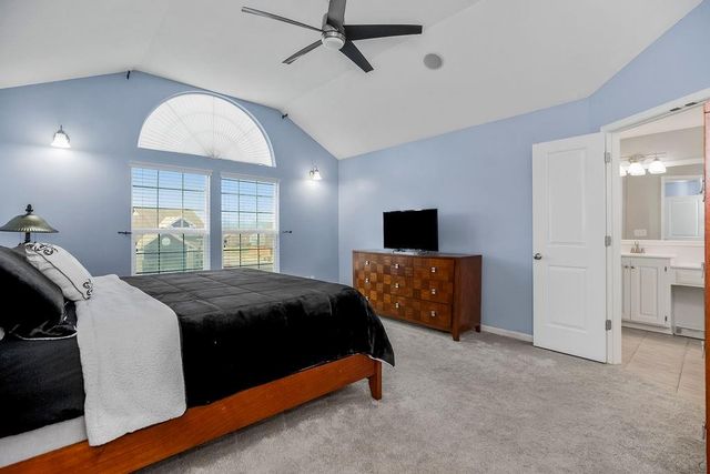 705 S Spruce Circle, Gardner, KS 66030