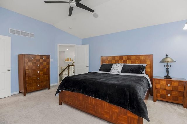 705 S Spruce Circle, Gardner, KS 66030