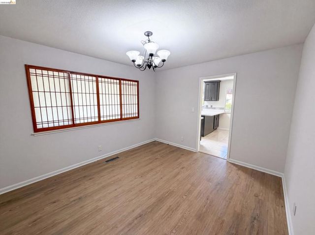 612 Tahos Rd, Orinda, CA 94563