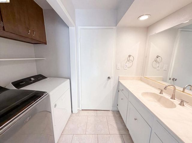 612 Tahos Rd, Orinda, CA 94563