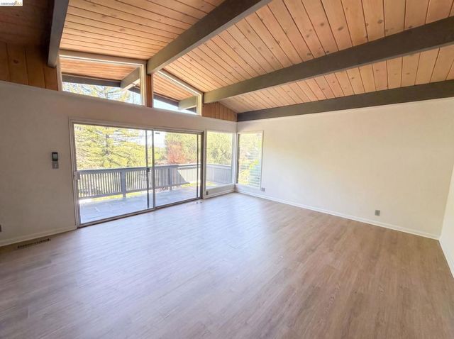 612 Tahos Rd, Orinda, CA 94563