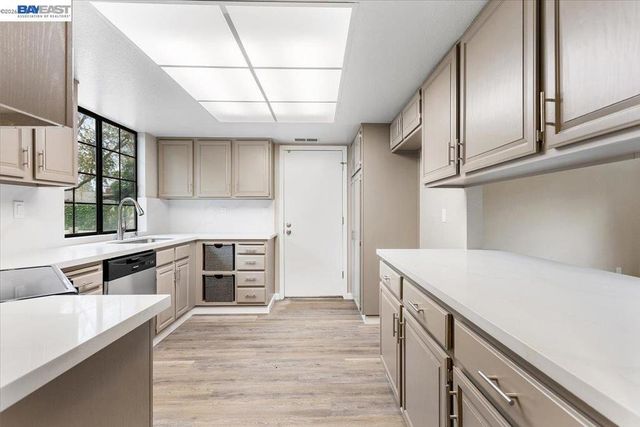 1135 1135 Tiffany Lane, Pleasanton, CA 94566