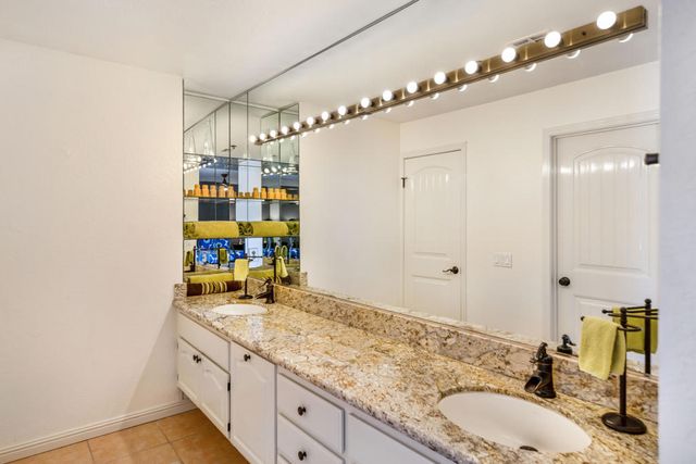 500 E Amado Road E 512, Palm Springs, CA 92262