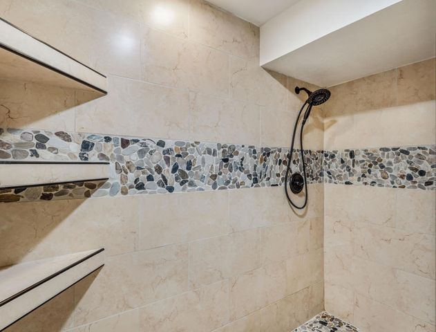 500 E Amado Road E 512, Palm Springs, CA 92262