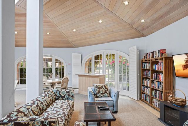 500 E Amado Road E 512, Palm Springs, CA 92262